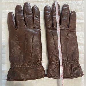Women’s Isotoner L/XL Brown Leather Gloves
